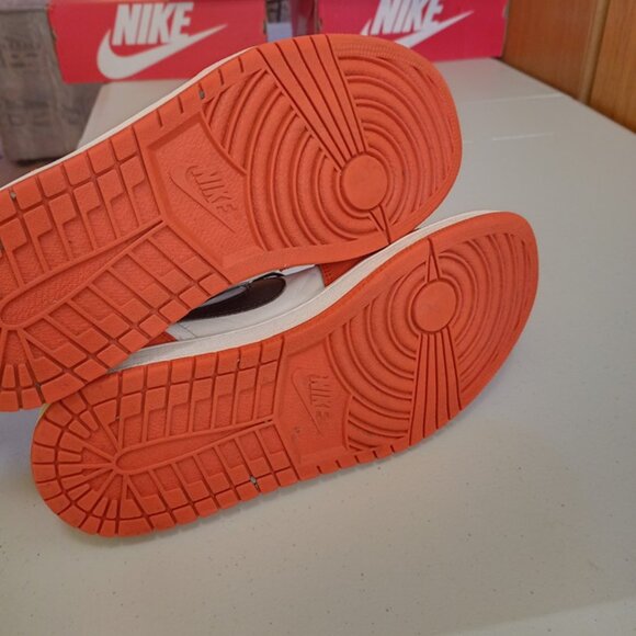 Size 10 - Jordan 1 Low OG Shattered Backboard Starfish Nike - Picture 9 of 9